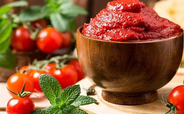 رب گوجه فرنگی خانگی | خرید با قیمت ارزان